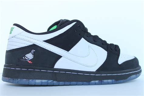 nike staple pigeon